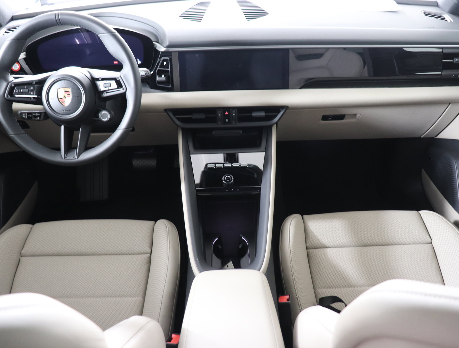 Used 2024 Porsche Macan 4 Electric image 19