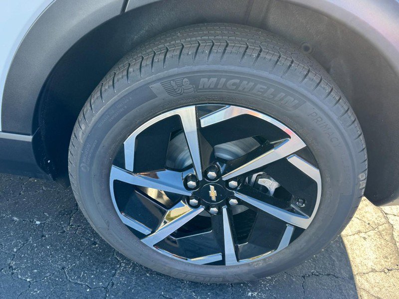 New 2026 Chevrolet Equinox EV LT image 28