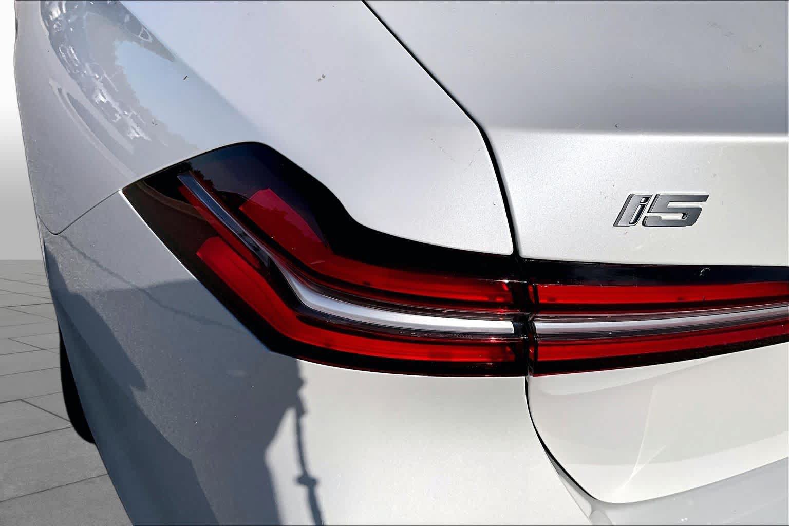 Certified 2024 BMW i5 eDrive40i w/ M Sport Package RWD image 29