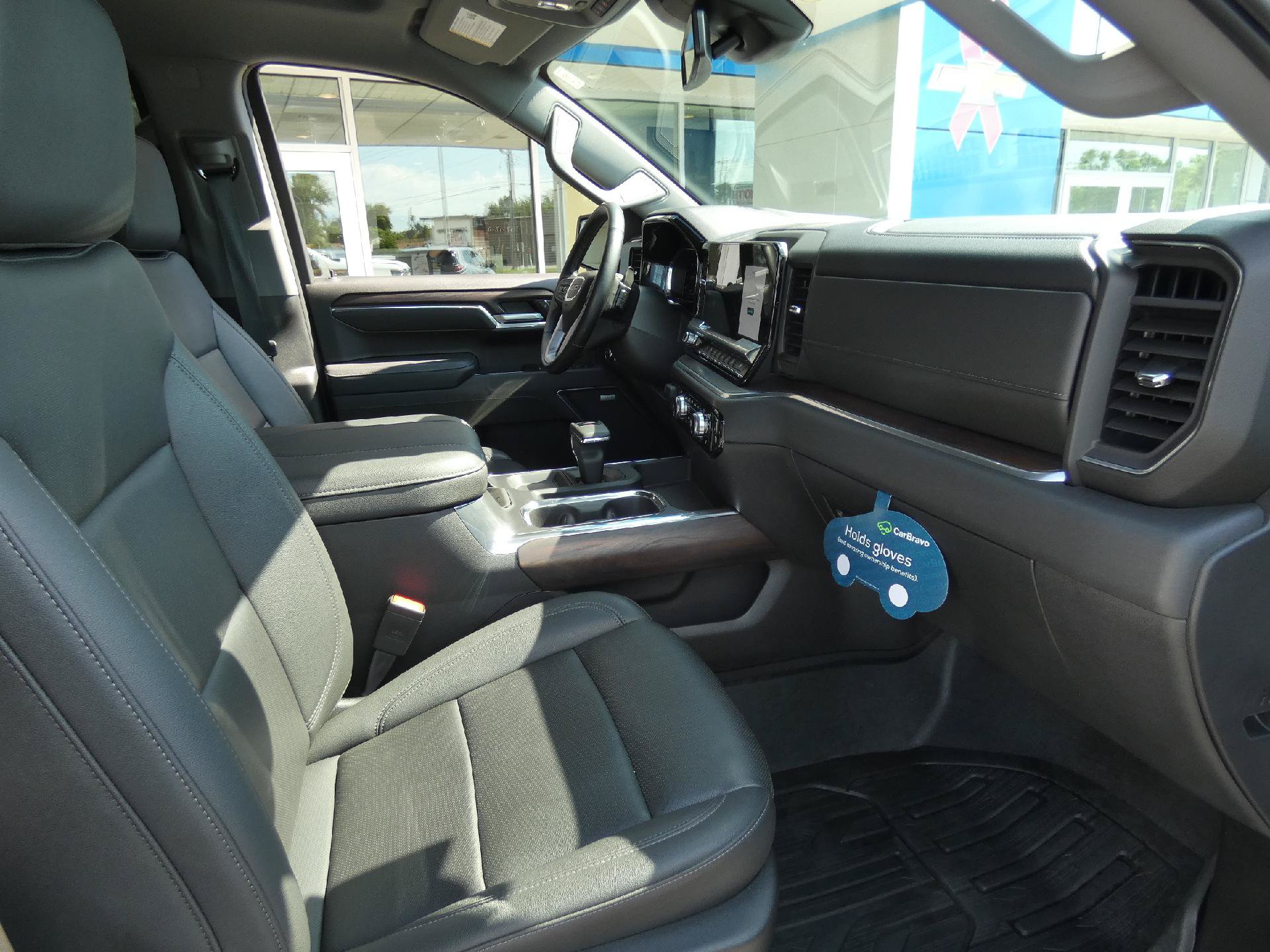 Certified 2025 GMC Sierra 1500 SLT w/ SLT Premium Plus Package AWD/4WD image 17