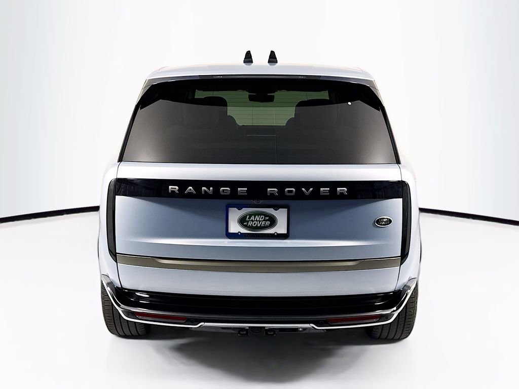 Used 2023 Land Rover Range Rover Long Wheelbase Autobiography image 6
