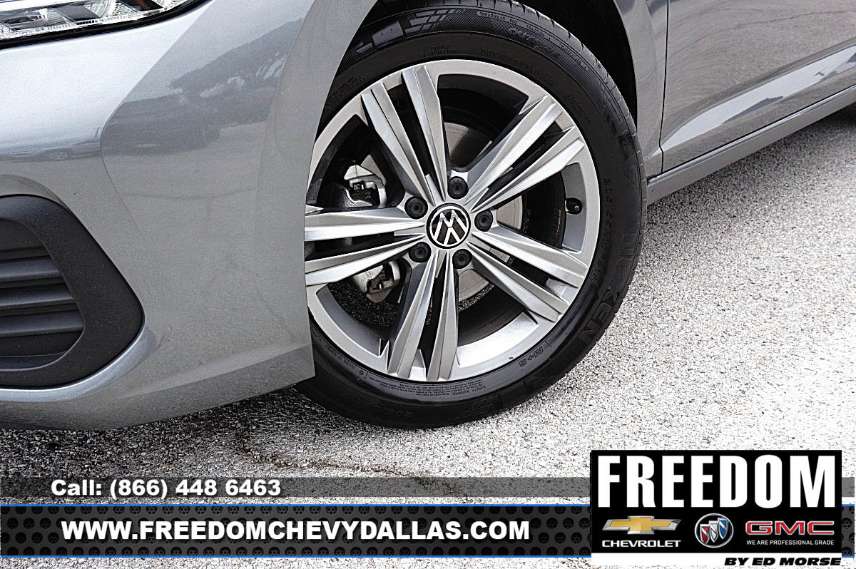 Used 2024 Volkswagen Jetta SE FWD image 40