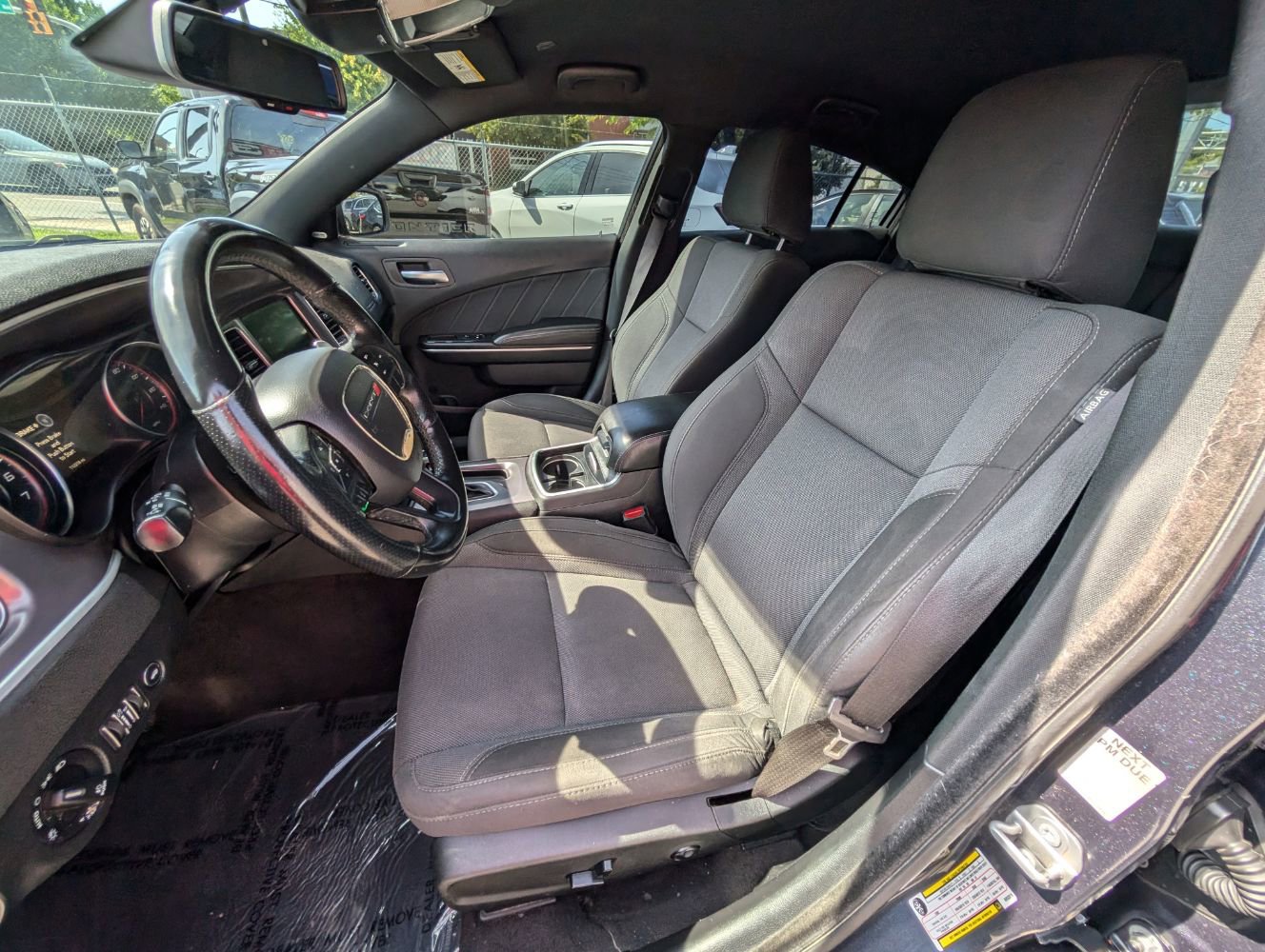 Used 2019 Dodge Charger SXT AWD/4WD image 15