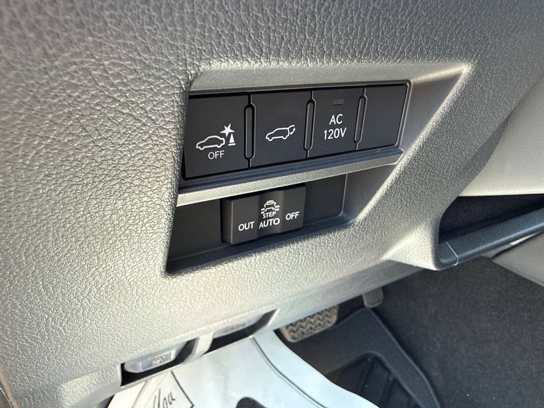 Used 2026 Lexus GX 550 w/ Accessory Package (31) AWD/4WD image 22