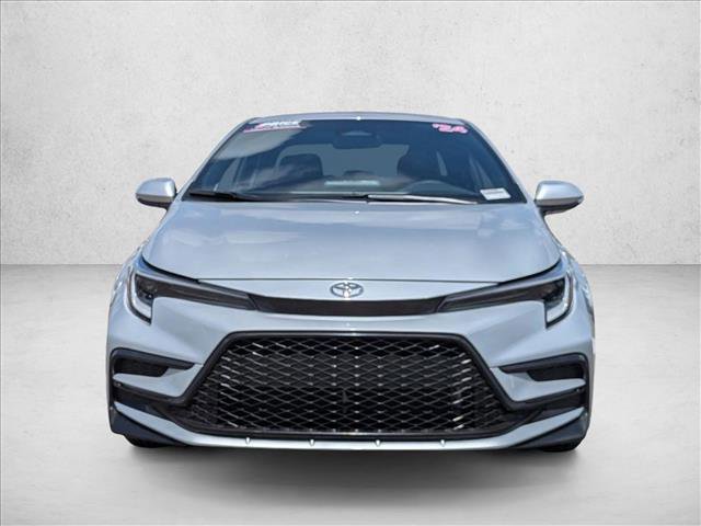 Used 2024 Toyota Corolla SE image 2