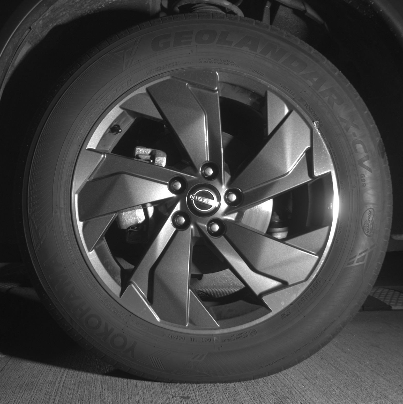 Used 2025 Nissan Rogue SV AWD/4WD image 12