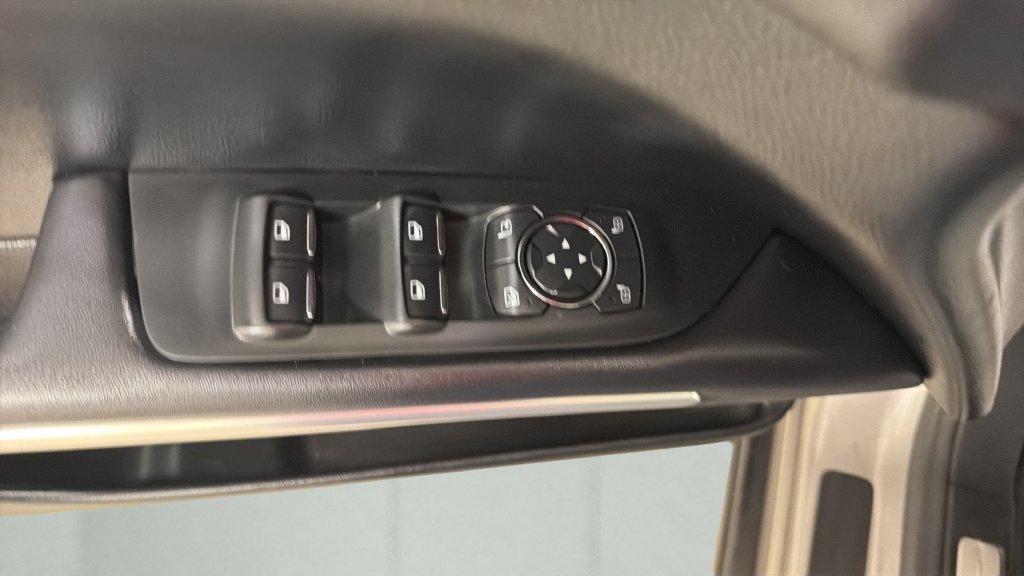 Used 2016 Lincoln MKZ AWD w/ Equipment Group 200A Select image 16