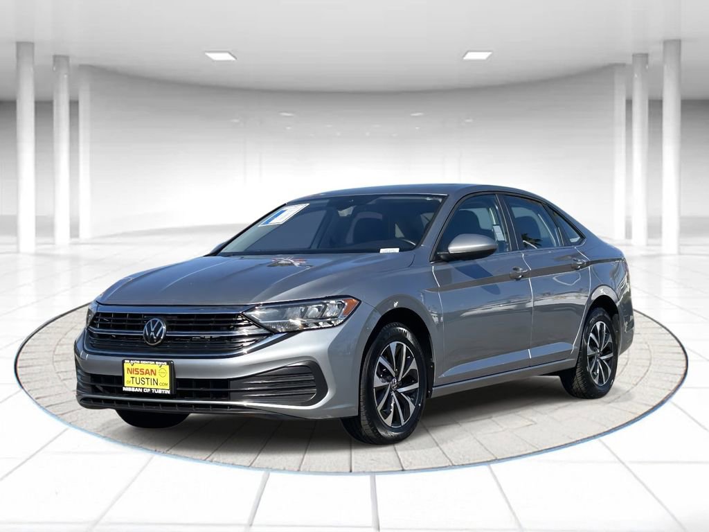 Used 2024 Volkswagen Jetta S image 1