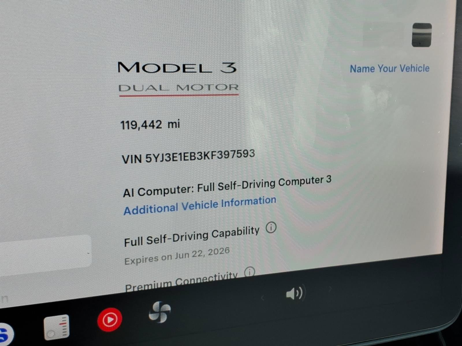 Used 2019 Tesla Model 3 Long Range AWD/4WD image 32