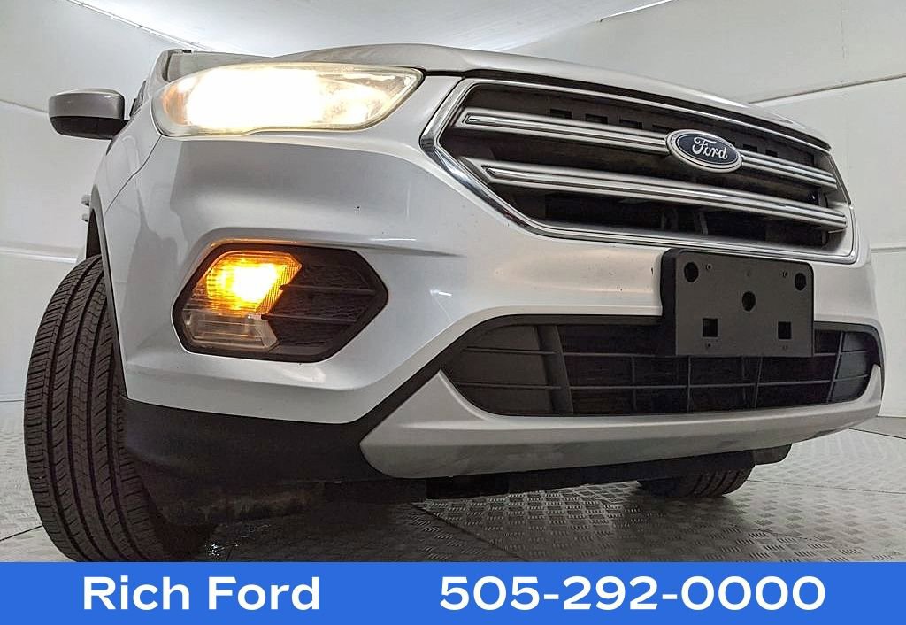 Used 2017 Ford Escape SE image 22