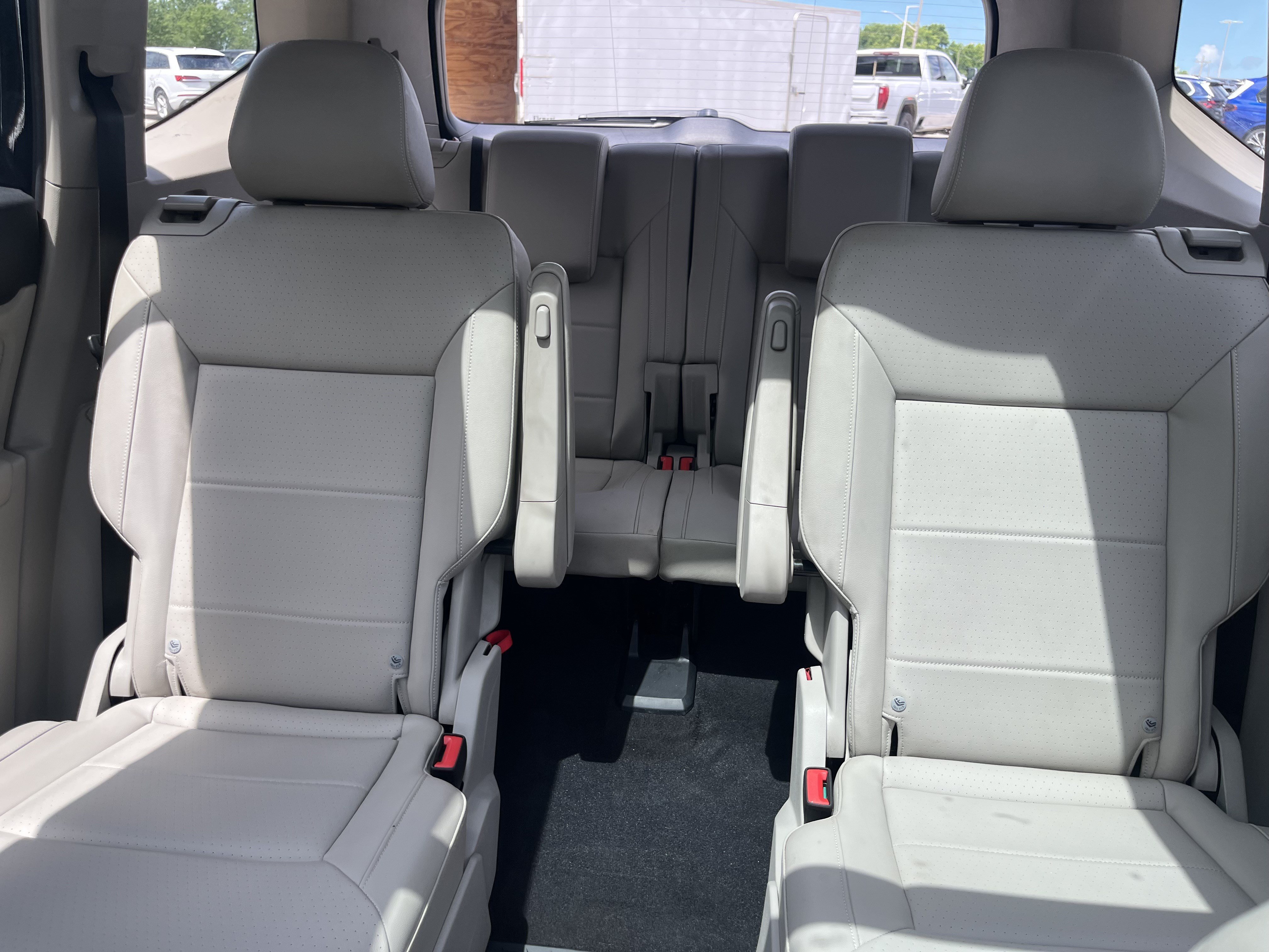 Certified 2023 Volkswagen Atlas SEL R-Line AWD/4WD image 23
