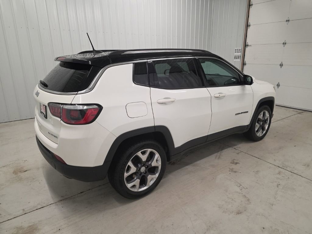 Used 2018 Jeep Compass Limited AWD/4WD image 6