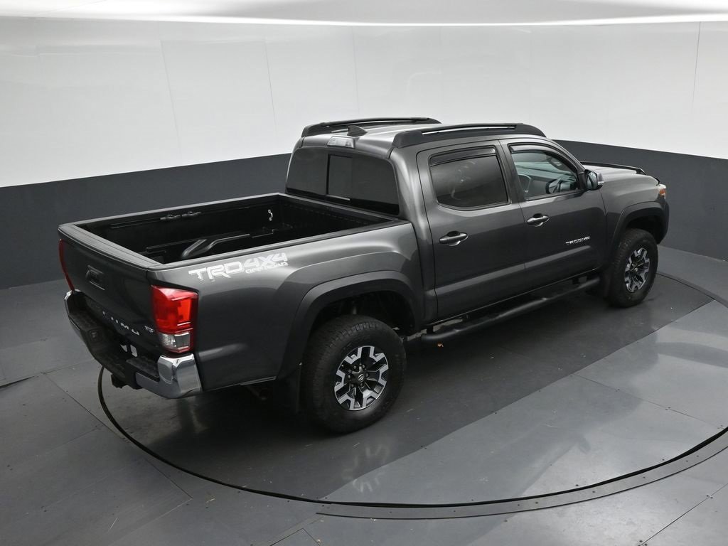 Used 2017 Toyota Tacoma TRD Off-Road image 65