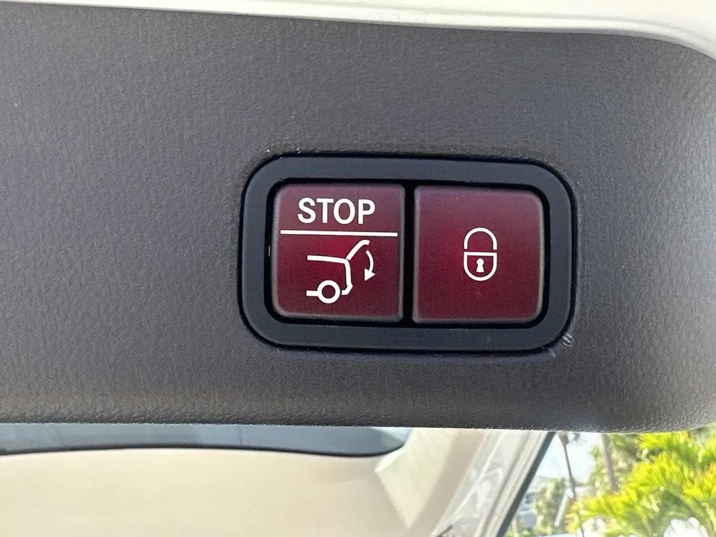 Used 2016 Mercedes-Benz GLE 350 image 12
