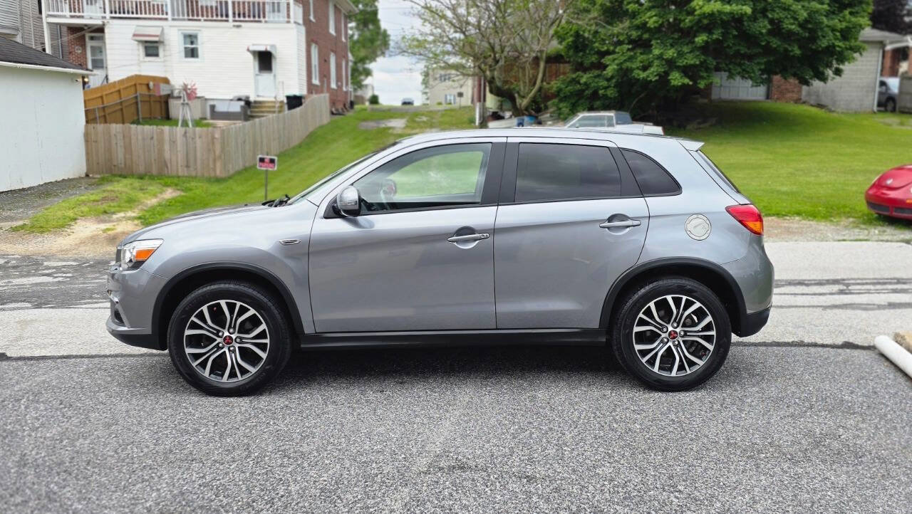 Used 2017 Mitsubishi Outlander Sport SE FWD image 7