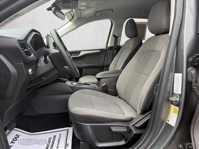 Used 2022 Ford Escape SE image 10