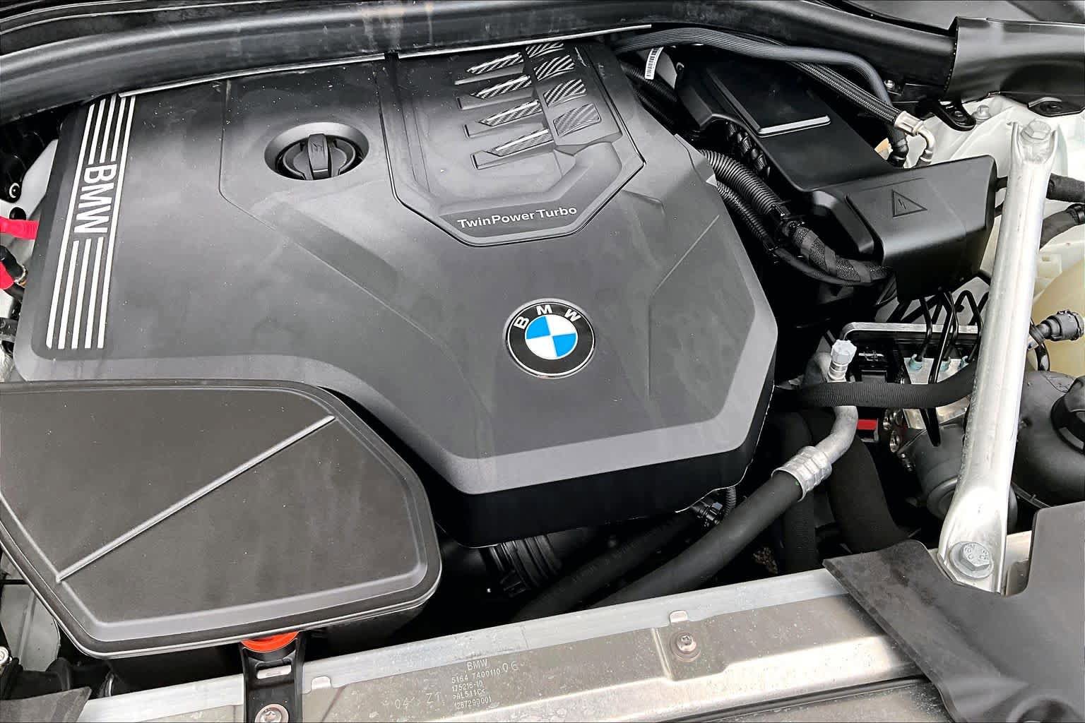 Certified 2025 BMW X4 xDrive30i AWD/4WD image 35