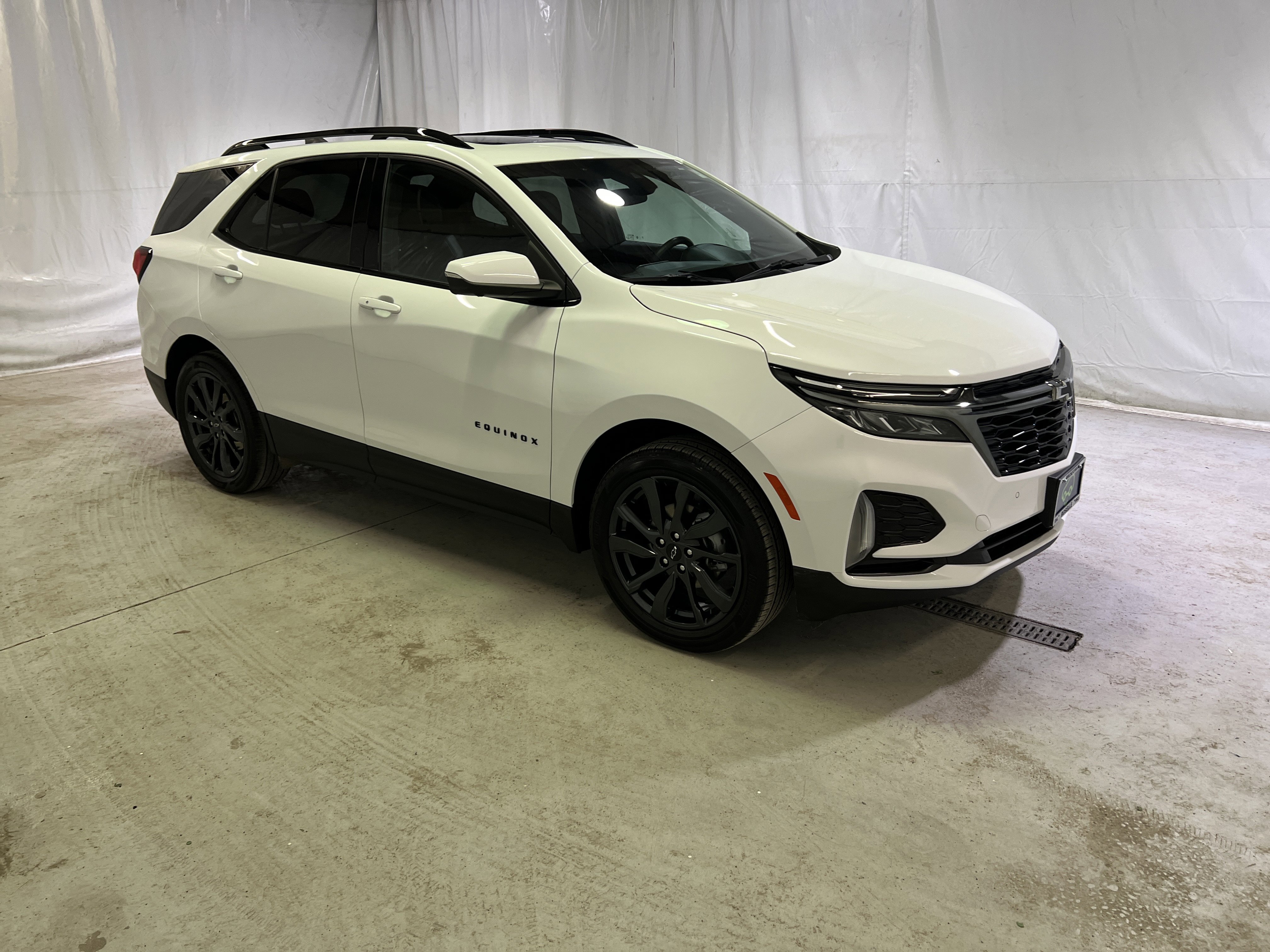 Certified 2022 Chevrolet Equinox RS w/ RS Leather Package image 2