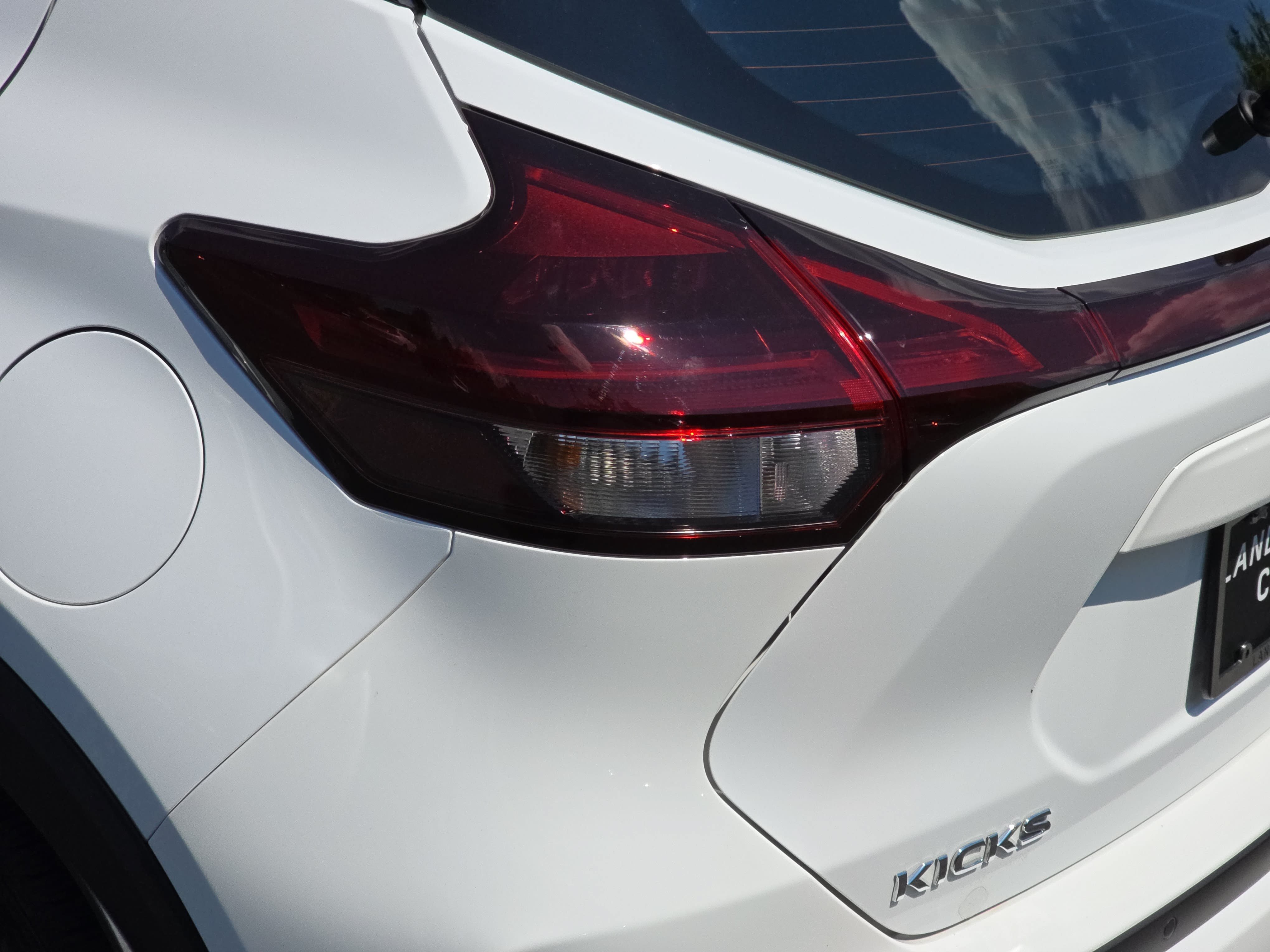 Used 2025 Nissan Kicks Play S FWD image 32