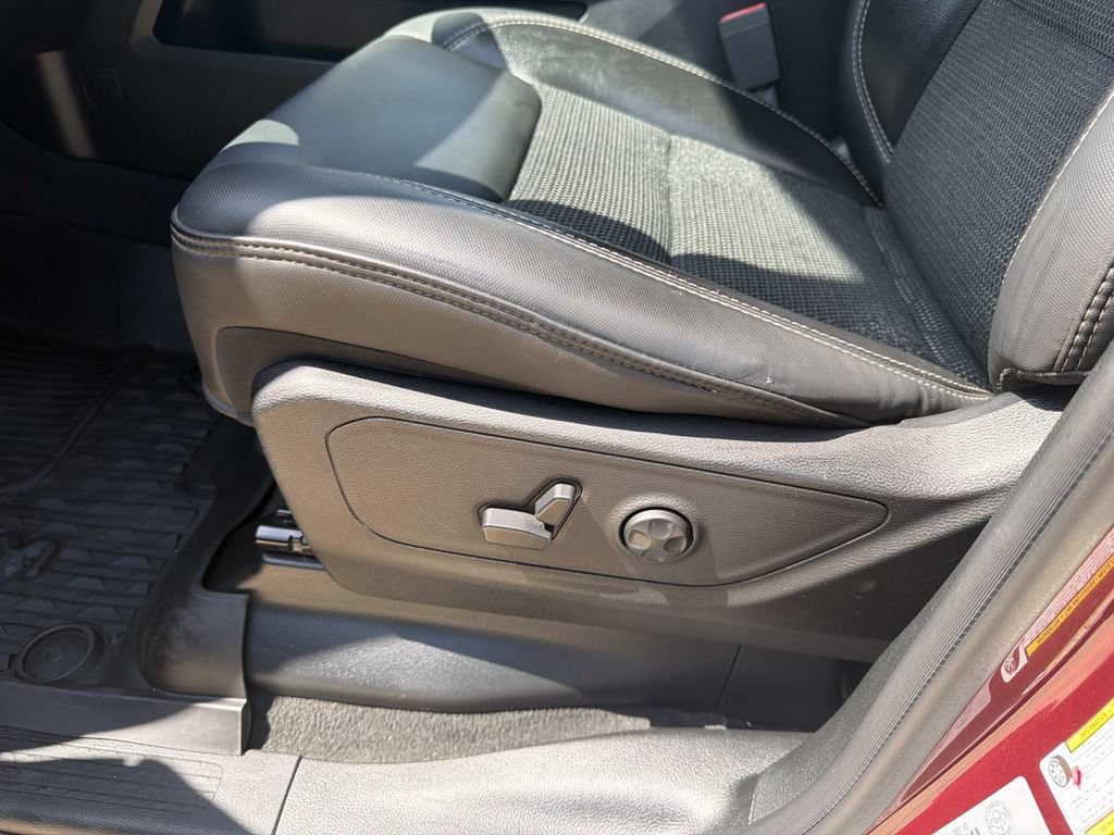 Used 2020 RAM 1500 Sport w/ Level 2 Equipment Goup w/2_L AWD/4WD image 19