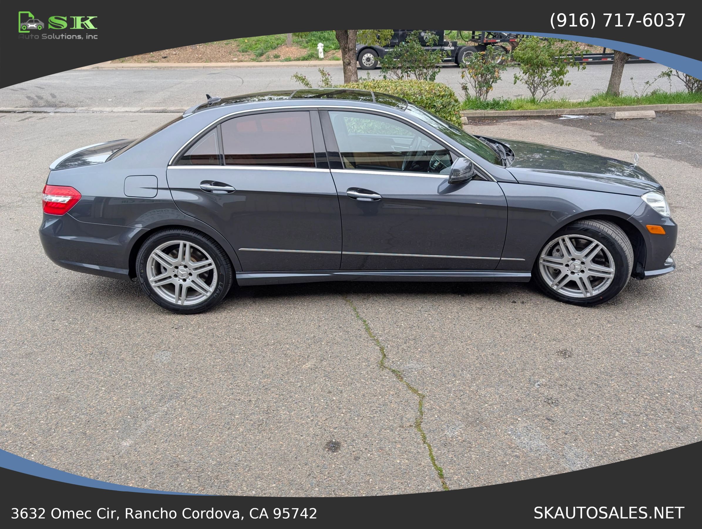 Used 2010 Mercedes-Benz E 550 Sedan image 6