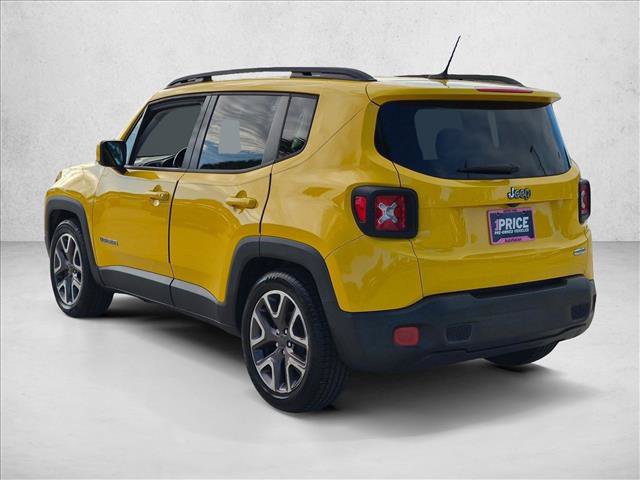 Used 2016 Jeep Renegade Latitude FWD image 7