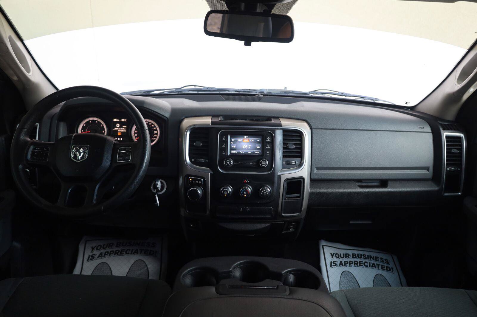 Used 2015 RAM 1500 Classic SLT RWD image 26
