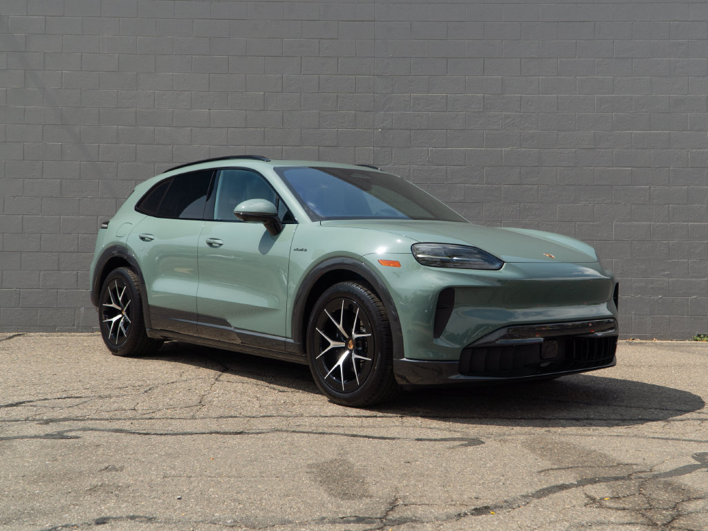 New 2026 Porsche Cayenne Electric AWD/4WD image 9