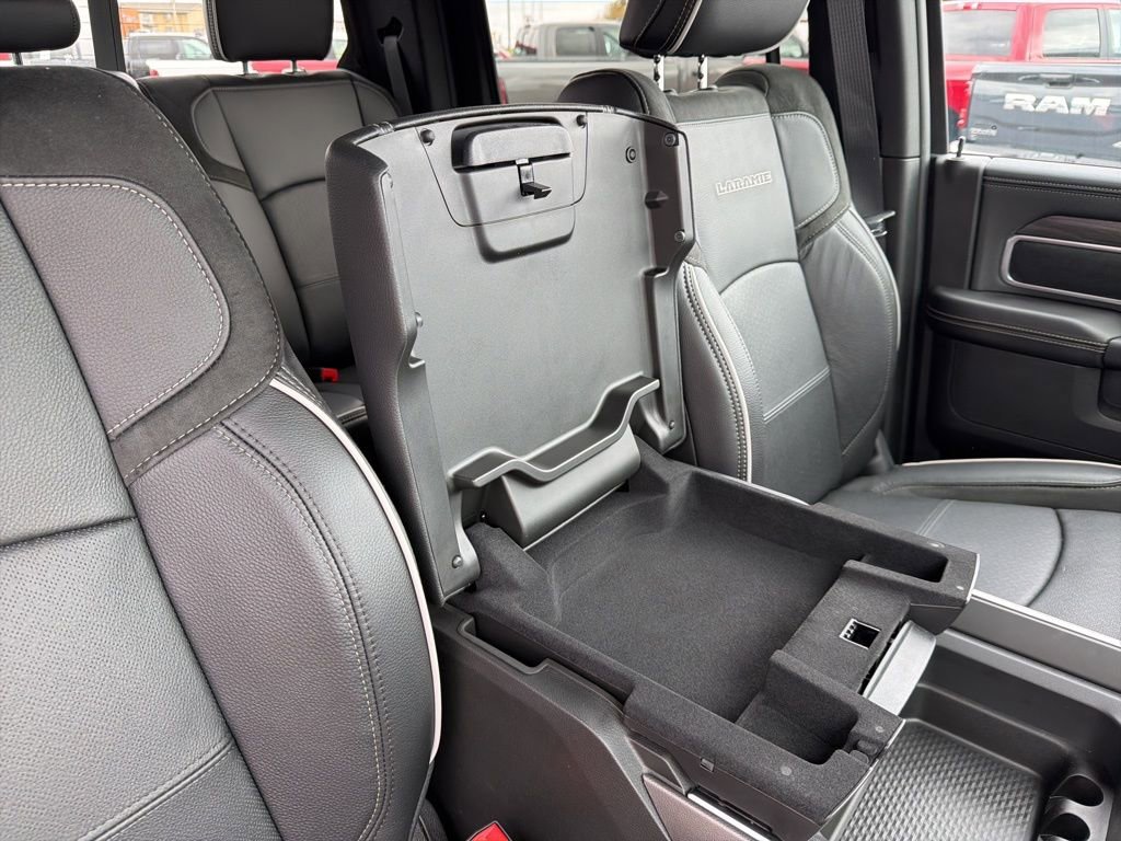 New 2026 RAM 3500 Laramie AWD/4WD image 47