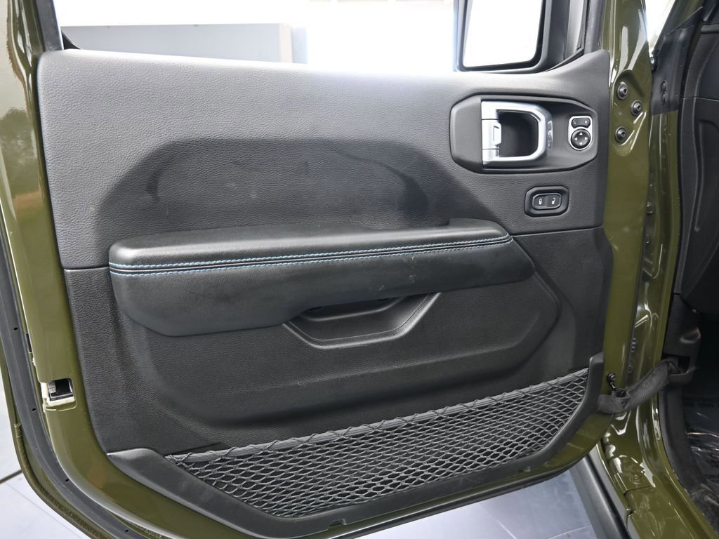 Used 2024 Jeep Wrangler Unlimited Rubicon 4xe image 16