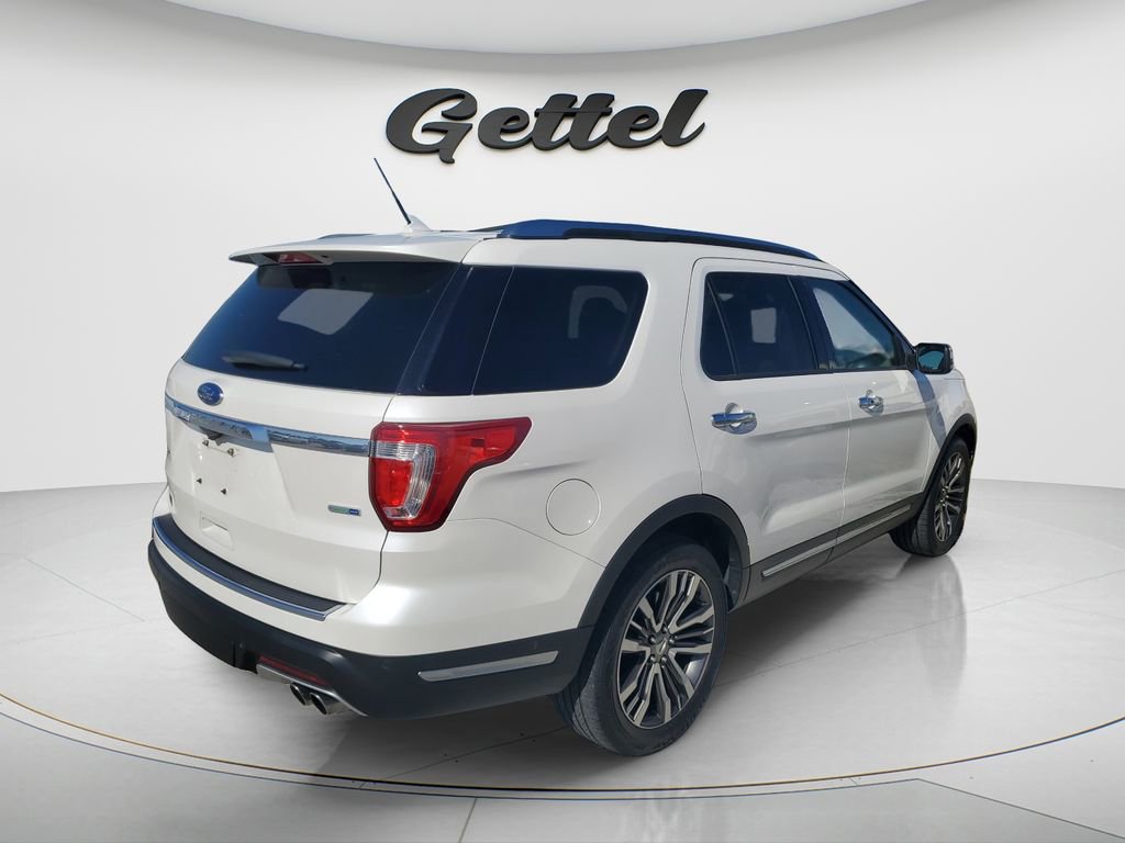Used 2019 Ford Explorer Platinum AWD/4WD image 3