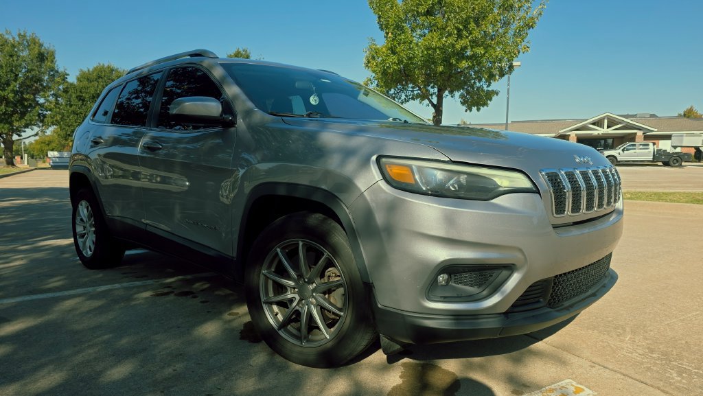 Used 2019 Jeep Cherokee Latitude w/ Popular Appearance Group