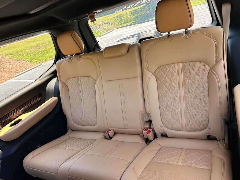 Used 2024 Jeep Grand Wagoneer Series III w/ Rear Seat Video Group 1 AWD/4WD image 49