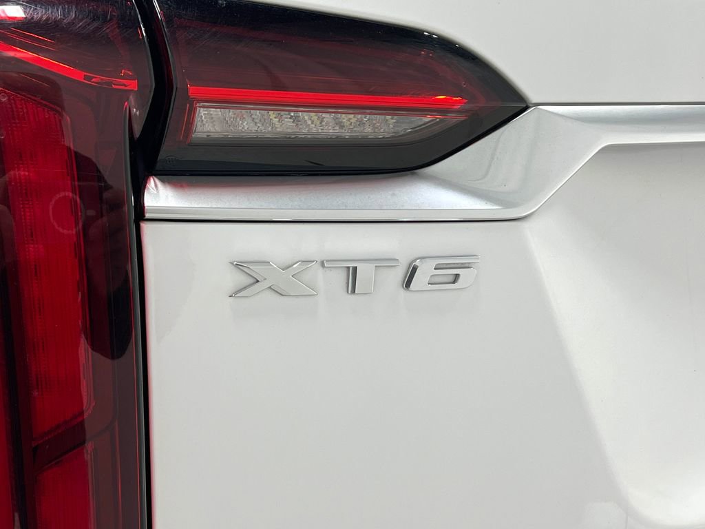 Used 2021 Cadillac XT6 Premium Luxury image 42