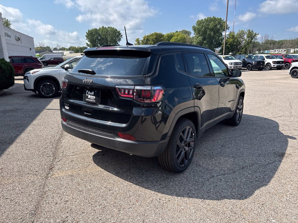 New 2026 Jeep Compass Latitude AWD/4WD image 3