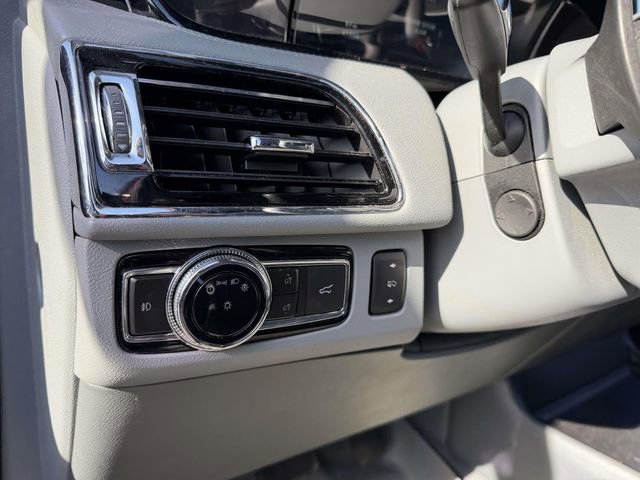 Used 2019 Lincoln Navigator L Reserve w/ Cargo Package image 17