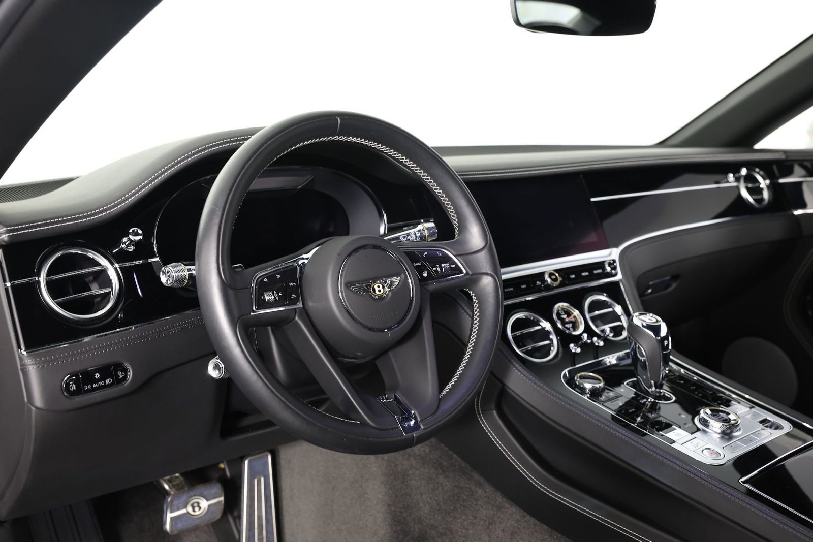 Used 2020 Bentley Continental GT image 19