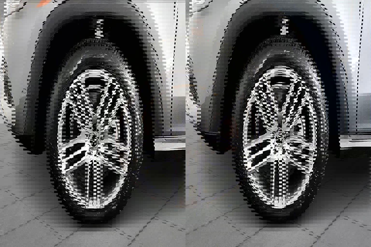 Used 2022 Mercedes-Benz GLS 450 4MATIC image 11