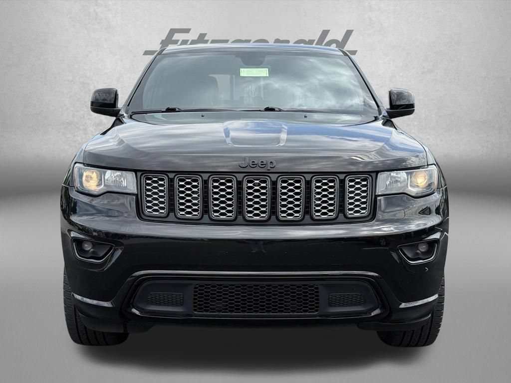 Used 2020 Jeep Grand Cherokee Altitude AWD/4WD image 3