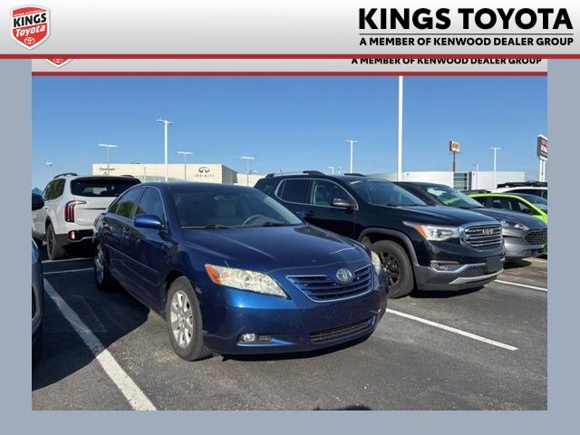 Used 2009 Toyota Camry XLE FWD image 1