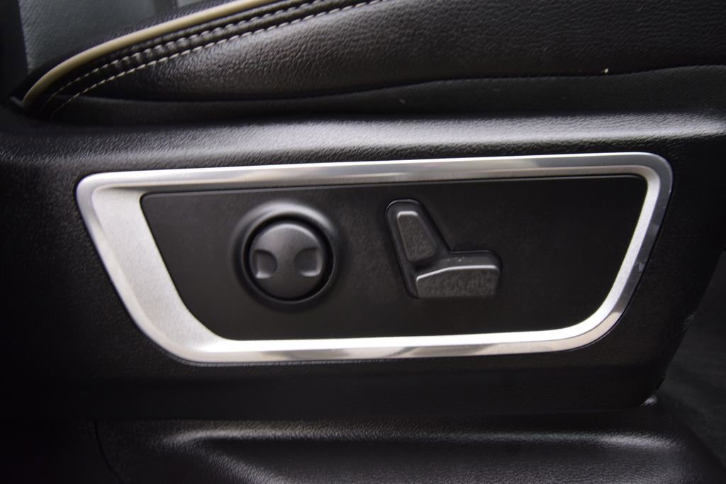 Used 2023 RAM 1500 Laramie image 32