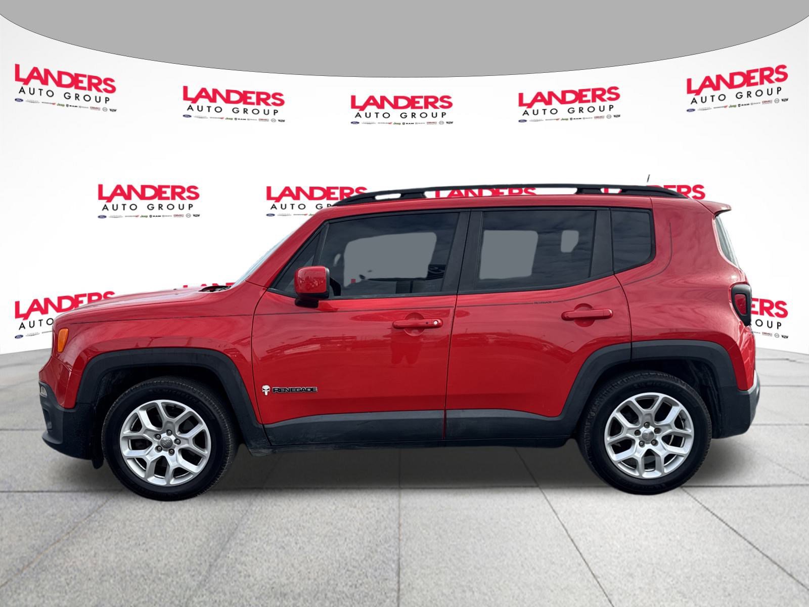 Used 2017 Jeep Renegade Latitude image 6
