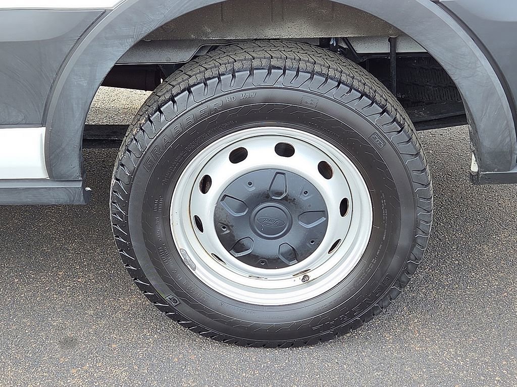 Used 2022 Ford Transit 350 XL RWD image 9