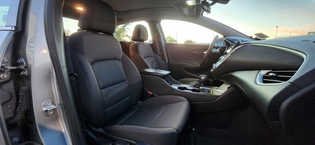 Used 2024 Chevrolet Malibu LT image 14