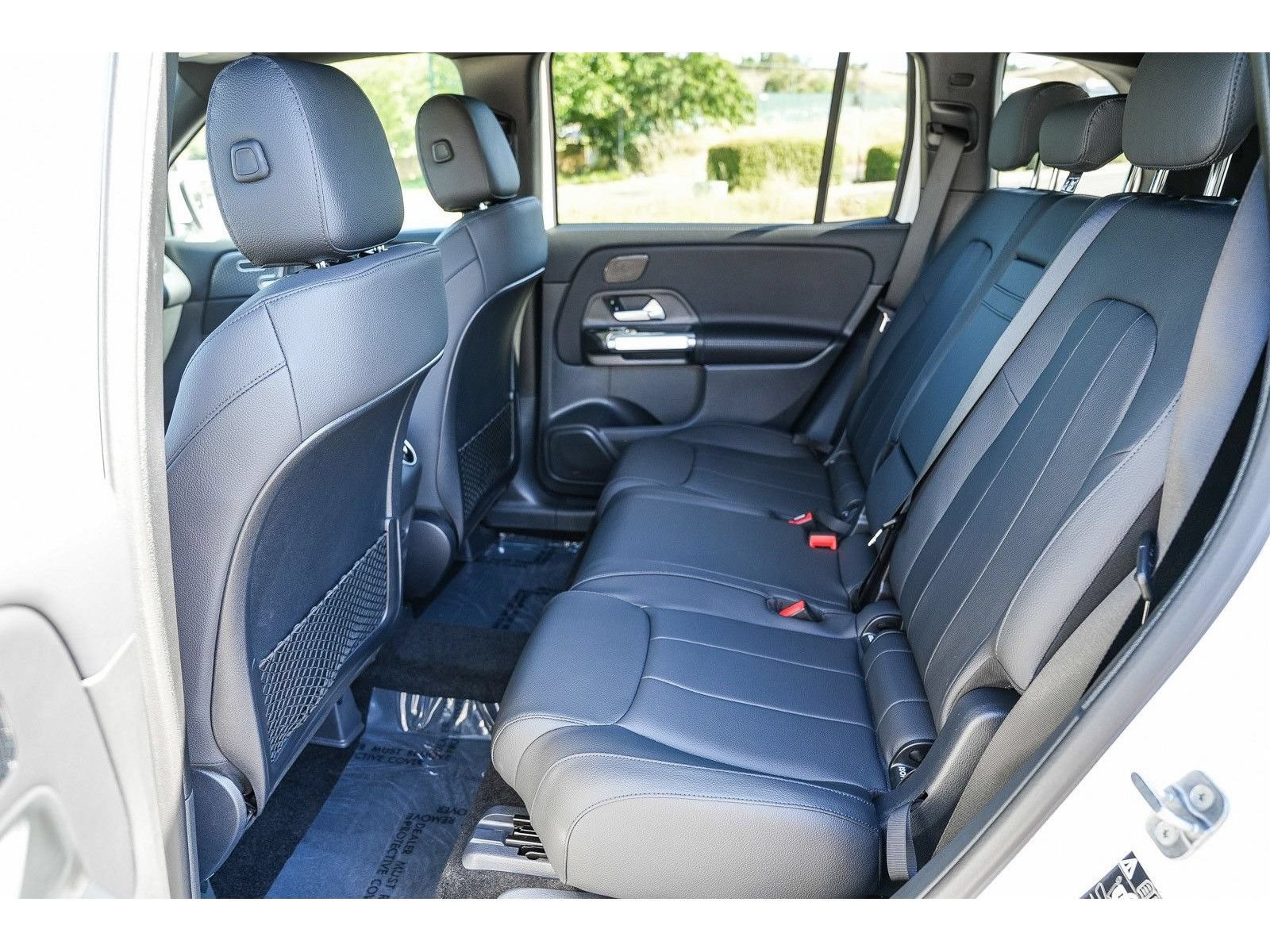 Certified 2026 Mercedes-Benz GLB 250 4MATIC image 18