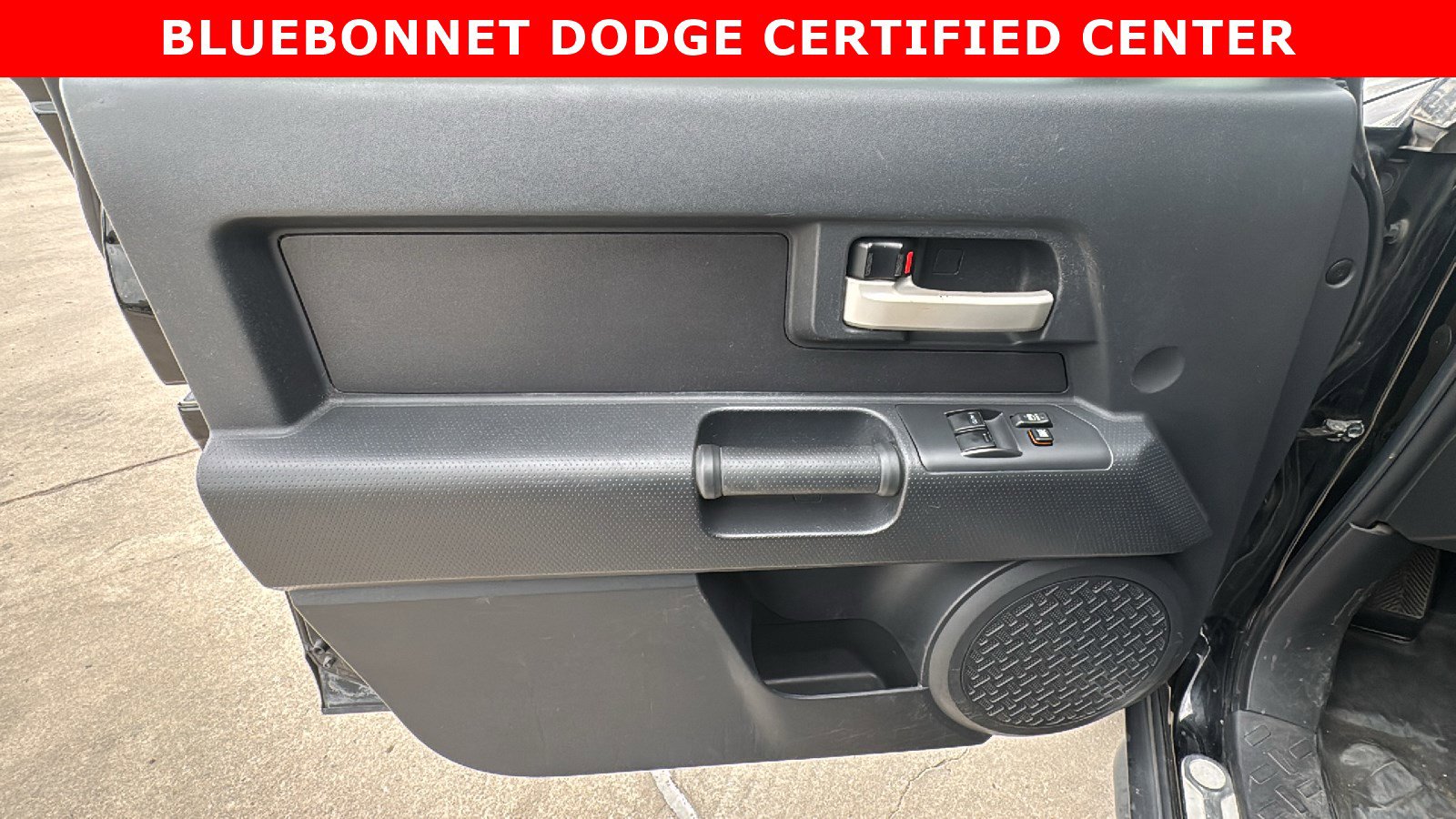 Used 2010 Toyota FJ Cruiser 4WD image 11