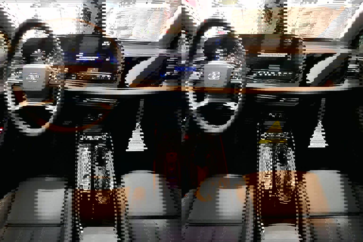 Used 2025 Audi A5 2.0T Premium Plus image 16