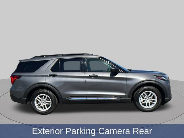 Used 2025 Ford Explorer Active RWD image 2