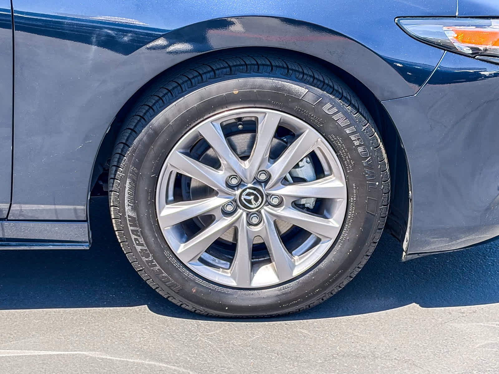 Used 2021 MAZDA MAZDA3 s FWD image 9