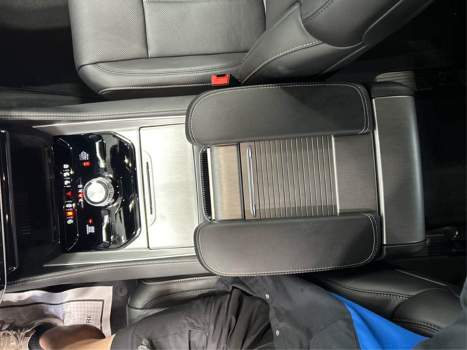 New 2026 Jeep Grand Wagoneer L Limited AWD/4WD image 14